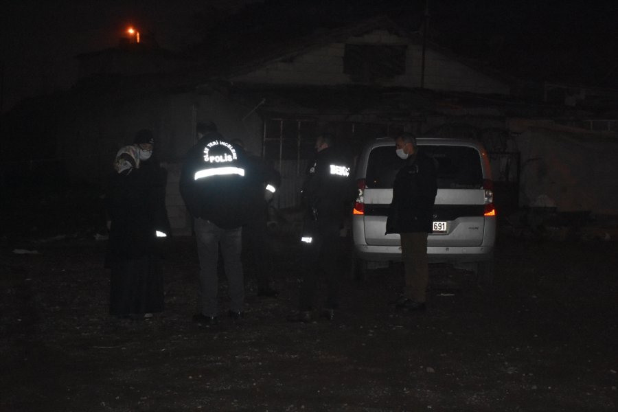 Kayseri'de Evinin Önünde Silahla Vurulan Kişi Yaralandı