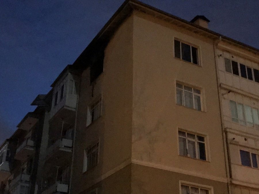 Konya'da Evde Çıkan Yangında 6 Yaşındaki Çocuk İle Annesi Öldü