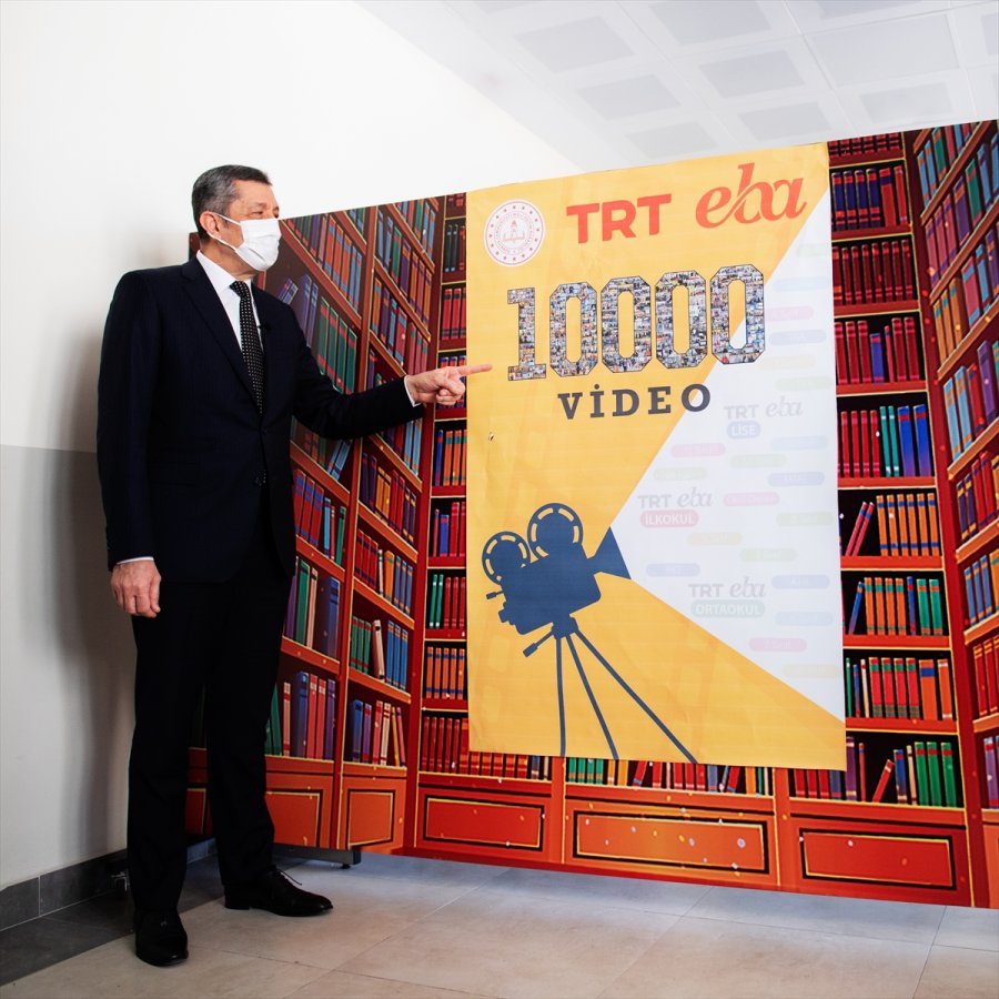 Eba Tv Öğretmenleri 10 Ayda 10 Bin Ders Videosuyla Rekora İmza Attı