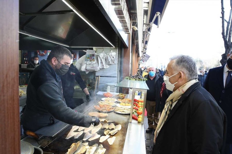 Başkan Memduh Büyükkılıç Esnafı Ziyaret Etti