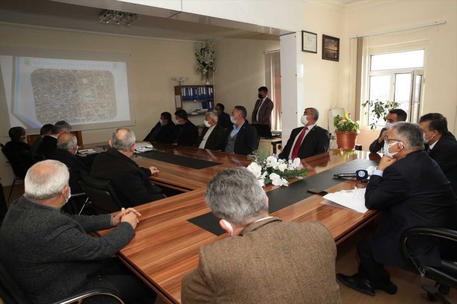 Başkan Büyükkılıç, Yeşilhisar İlçesinde İstişare Toplantısı Düzenledi