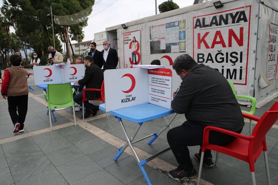 Lösemi Hastası Selen Utlu Akalın İçin Alanya'da Kök Hücre Bağışı Yapıldı