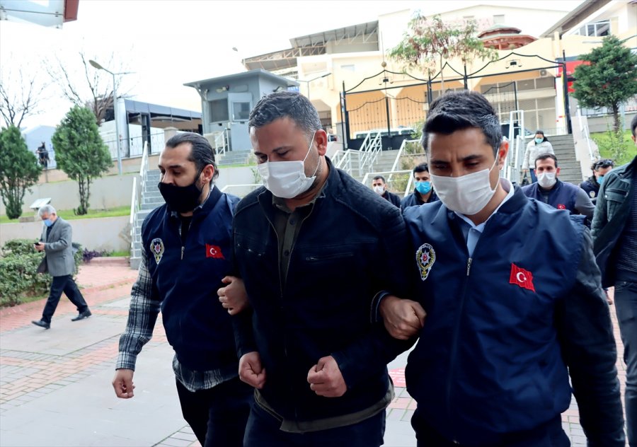 Güncelleme - Mersin Büyükşehir Belediyesi Hizmet Binasındaki Yangınla İlgili Bir Kişi Tutuklandı