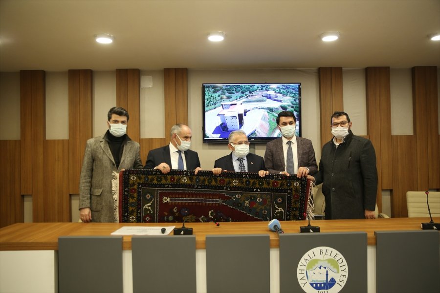 Başkan Büyükkılıç, Develi Ve Yahyalı'yı Ziyaret Etti