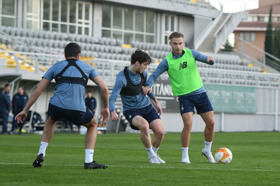 Dinamo Kiev, Kamp İçin Antalya'yı Seçti