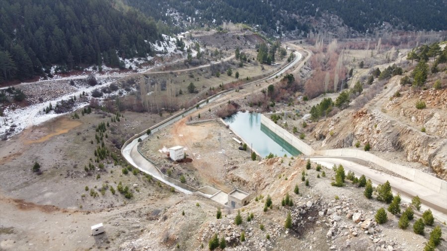 Yağışlar Beyşehir Gölü'ne 