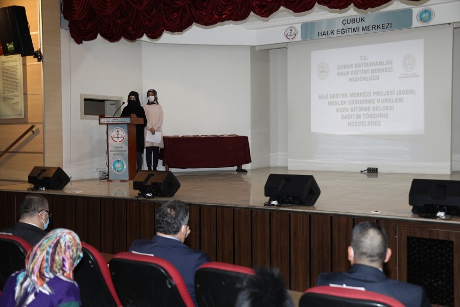 Aile Destek Merkezi Kursiyerleri Sertifikalarını Aldı