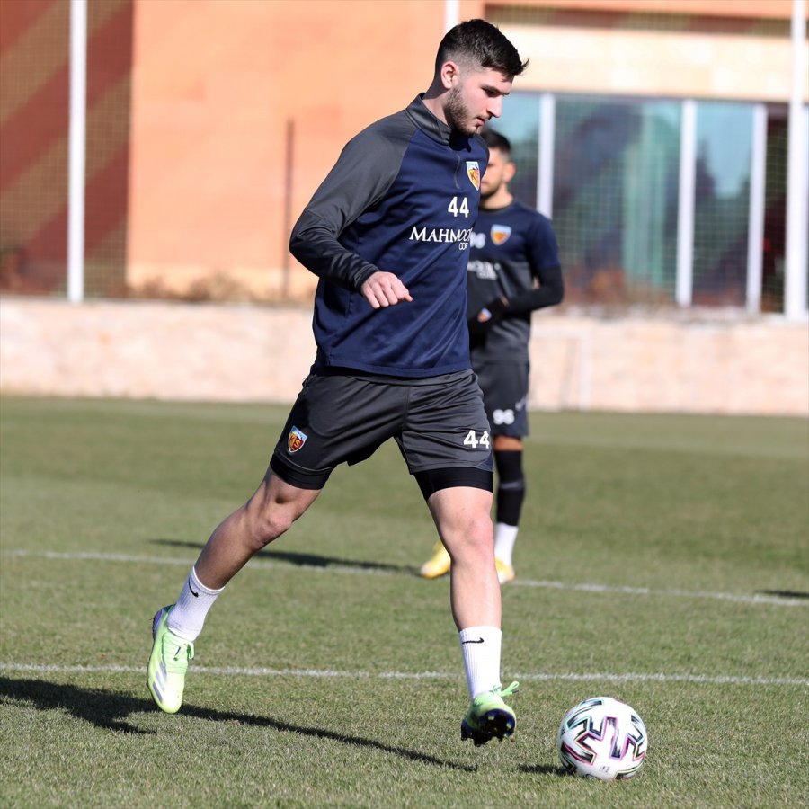 Kayserispor, Büyükşehir Belediye Erzurumspor Maçı Hazırlıklarını Tamamladı