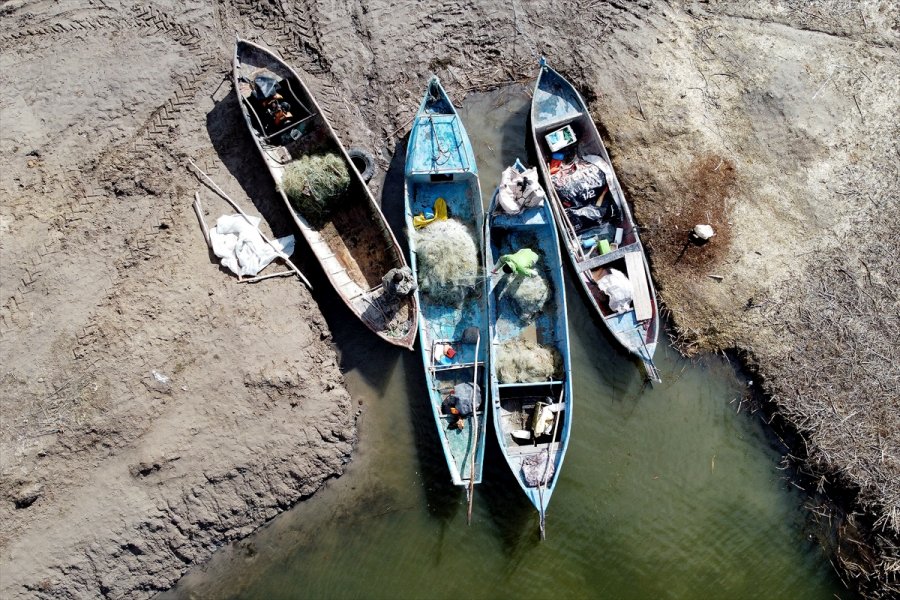 Tatlı Su Balıkçılarının Kış Şartlarındaki Zorlu Mesaisi