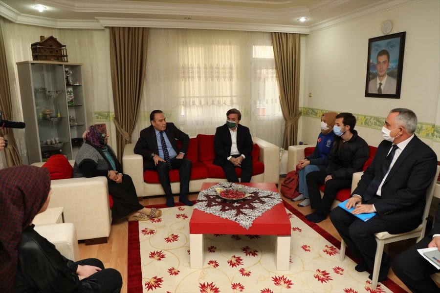 Vali Hamza Aydoğdu Şehit Ailelerini Ziyaret Etti