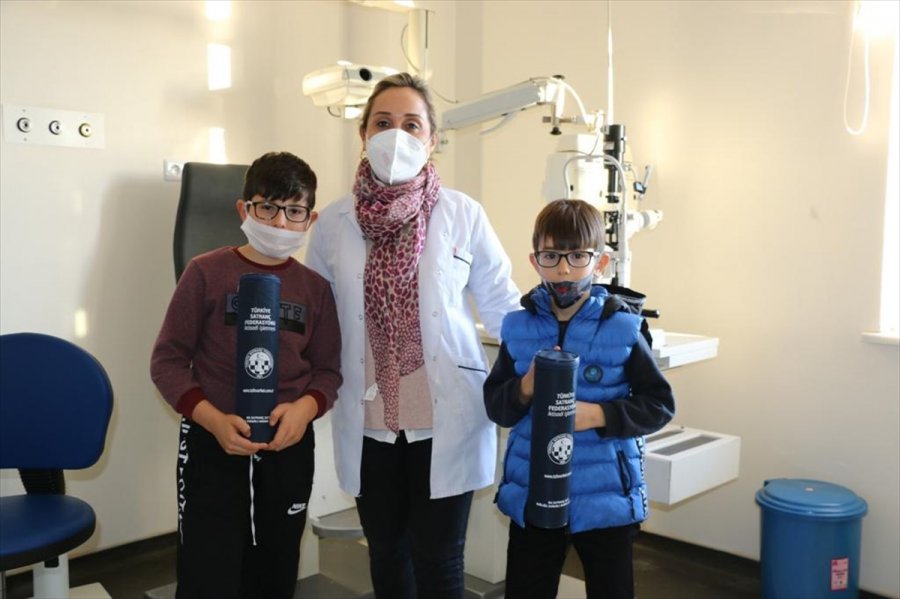 Antalya Milletvekili Tuba Vural Çokal Doktor Önlüğünü Giyip Hastanede Mesai Yaptı