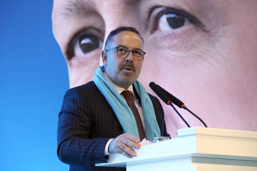 Özhaseki Ve Kandemir, Ak Parti Niğde 7. Olağan İl Kongresi'ne Katıldı