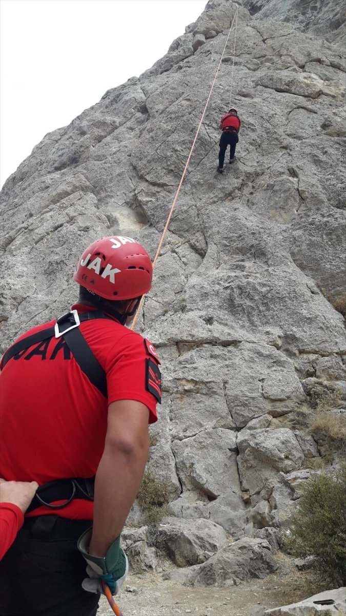 Antalya Jak Timleri Geçen Yıl 97 Olayda 117 Kişiyi Kurtardı