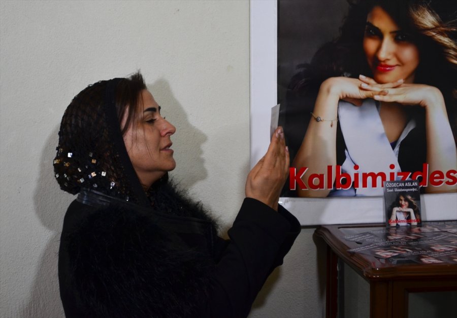 Mersin'de 6 Yıl Önce Katledilen Özgecan Aslan'ın Yaşadıkları Şarkı Sözlerine Yansıdı