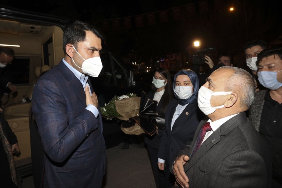 Çevre Ve Şehircilik Bakanı Kurum, Beypazarı Ve Ayaş İlçelerini Ziyaret Etti