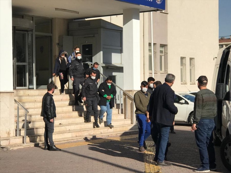 Kayseri'de Aranan 12 Şüpheli Polis Operasyonuyla Yakalandı