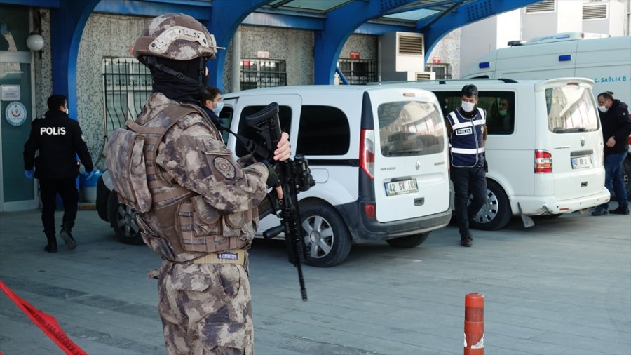 Konya'da Bir Kişinin Öldüğü, 7 Kişinin Yaralandığı Silahlı Kavgayla İlgili Gözaltına Alınan 14 Zanlı Adliyede