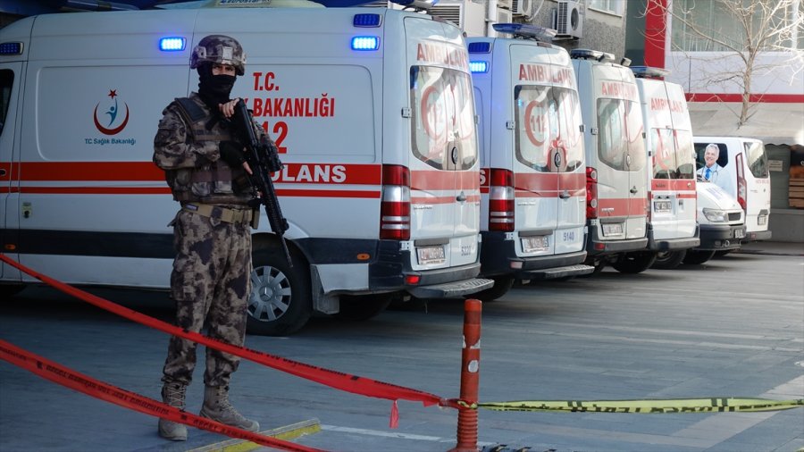 Konya'da Bir Kişinin Öldüğü, 7 Kişinin Yaralandığı Silahlı Kavgayla İlgili Gözaltına Alınan 14 Zanlı Adliyede