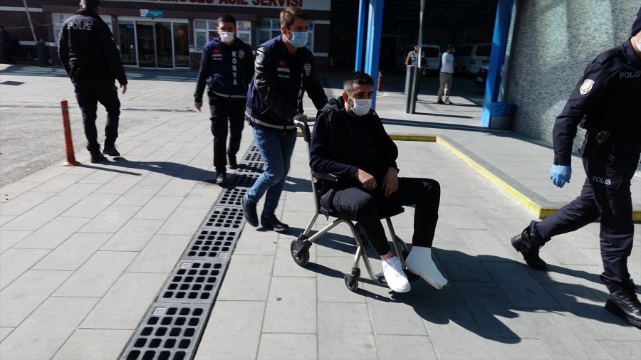 Konya'da Bir Kişinin Öldüğü, 7 Kişinin Yaralandığı Silahlı Kavgayla İlgili Gözaltına Alınan 14 Zanlı Adliyede