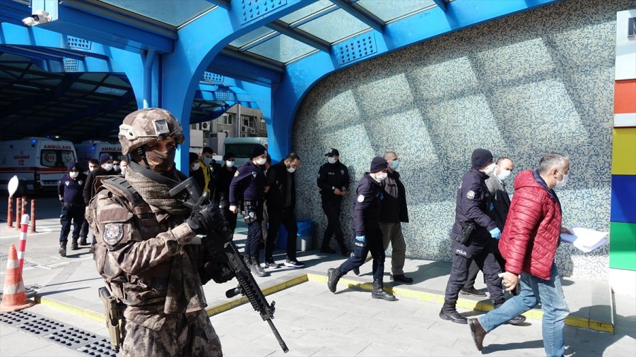 Konya'da Bir Kişinin Öldüğü, 7 Kişinin Yaralandığı Silahlı Kavgayla İlgili Gözaltına Alınan 14 Zanlı Adliyede