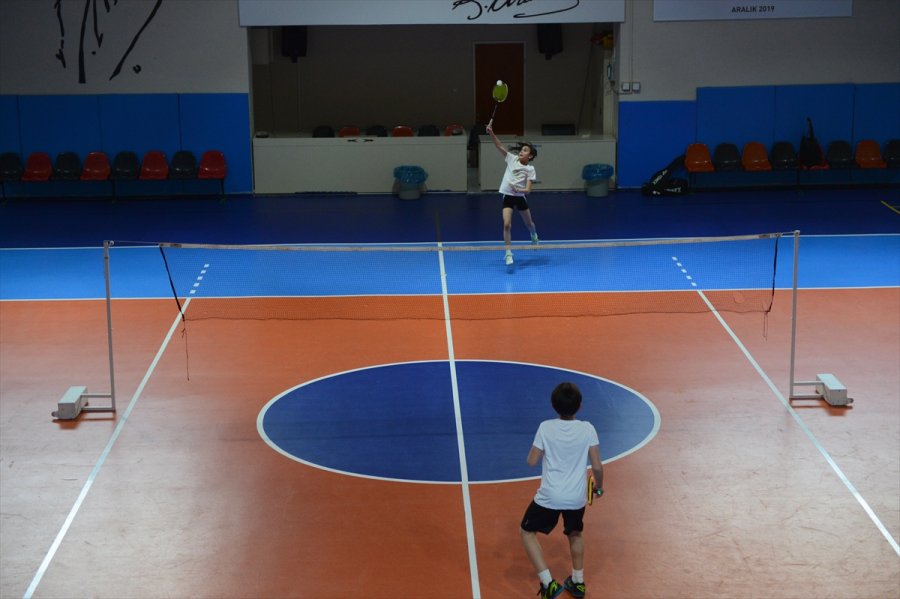 Antrenman İçin Her Gün 60 Kilometre Yolculuk Yapan Minik Sporcuya Bakanlıktan Destek