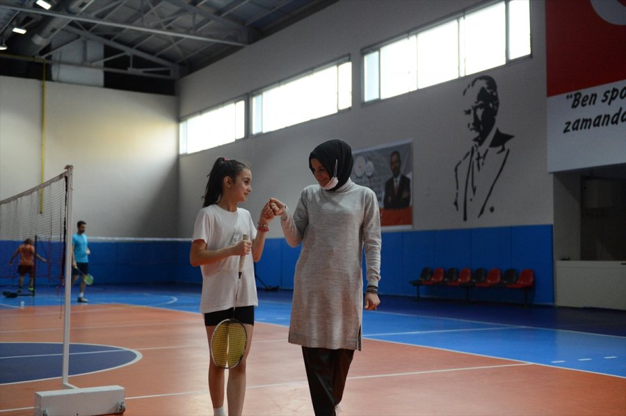 Antrenman İçin Her Gün 60 Kilometre Yolculuk Yapan Minik Sporcuya Bakanlıktan Destek