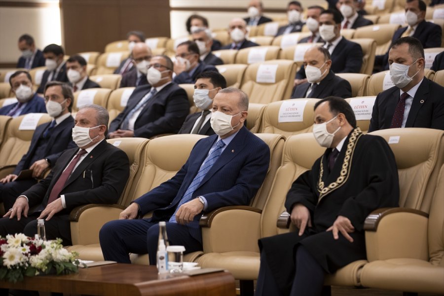 Anayasa Mahkemesi Başkanı Arslan, Aym'deki Yemin Töreninde Konuştu: