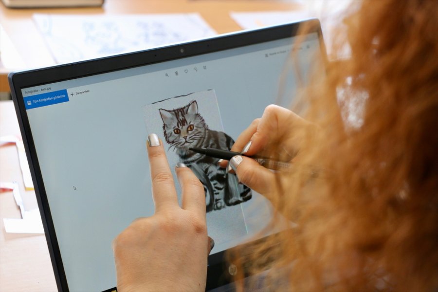 Eskişehirli Gönüllü Öğretmenler Gölge Oyunlarını Dijital Ortama Taşıdı