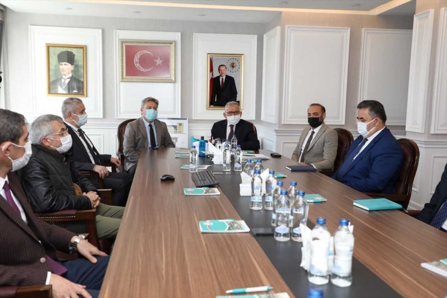 Melikgazi İle Büyükşehir Belediyesi Arasında İşbirliği Toplantısı Düzenlendi