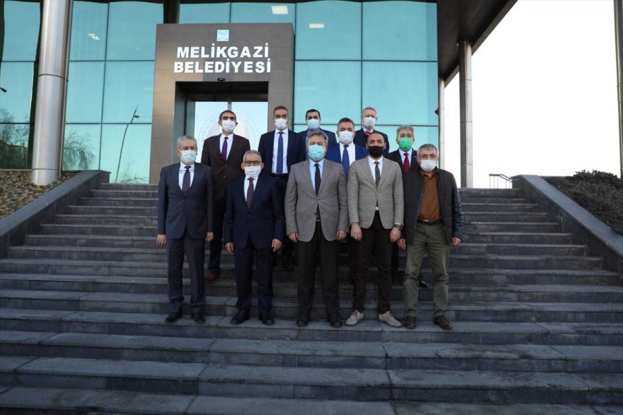Melikgazi İle Büyükşehir Belediyesi Arasında İşbirliği Toplantısı Düzenlendi