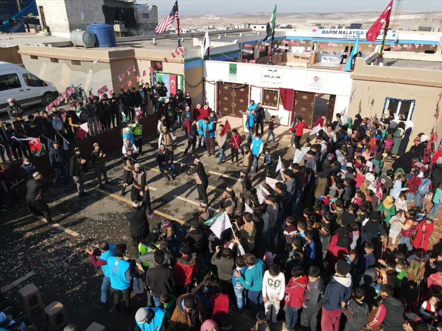 Türkiye Diyanet Vakfı İdlib Ve Azez'de 8 Bin Çocuğa Eğitim İmkanı Sağlıyor