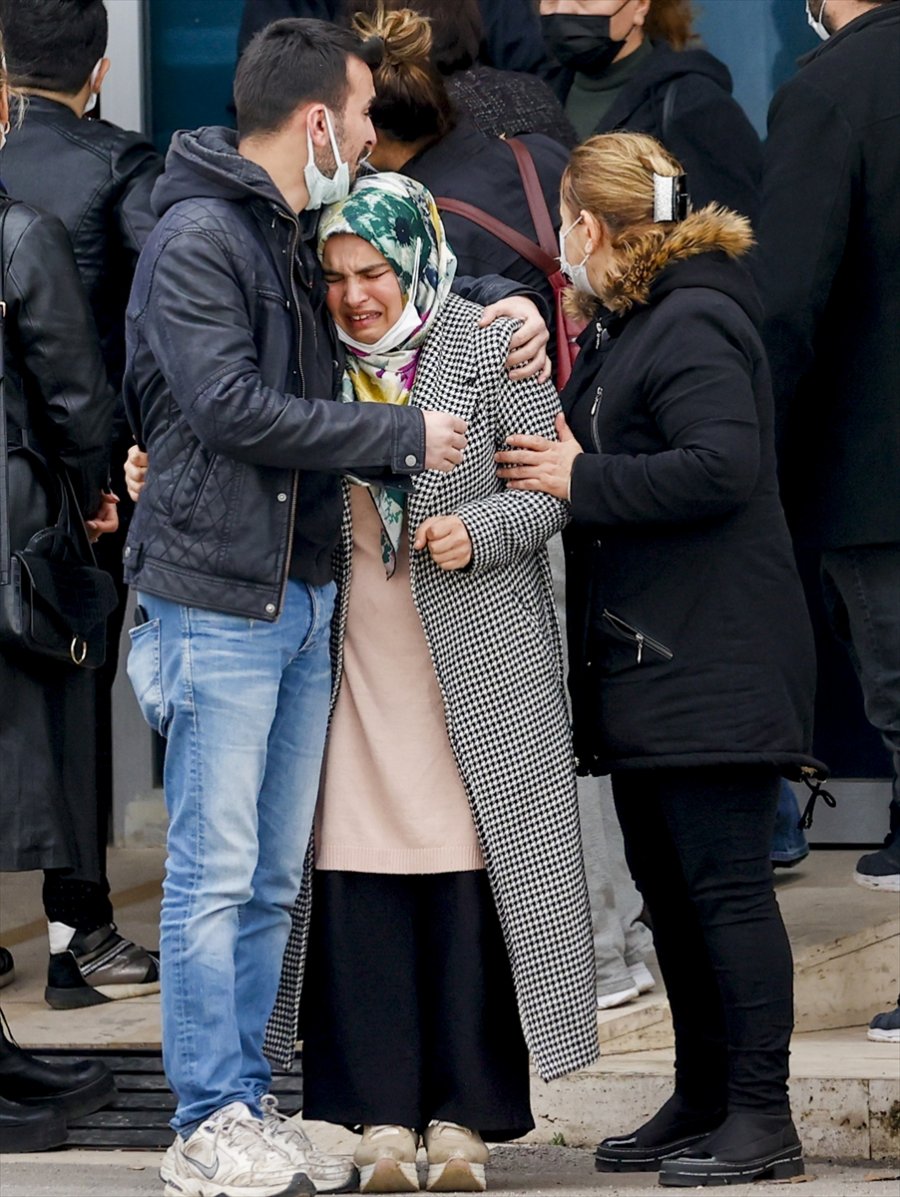 Antalya'da Dağlık Alanda Ölü Bulunan 11 Yaşındaki Çocuğun Cenazesi Ailesi Tarafından Alındı