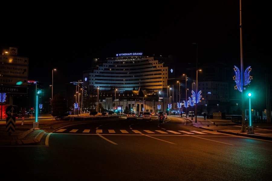 Kayseri Büyükşehir Belediyesinden Sinyalizasyon Sistemine Estetik Dokunuş