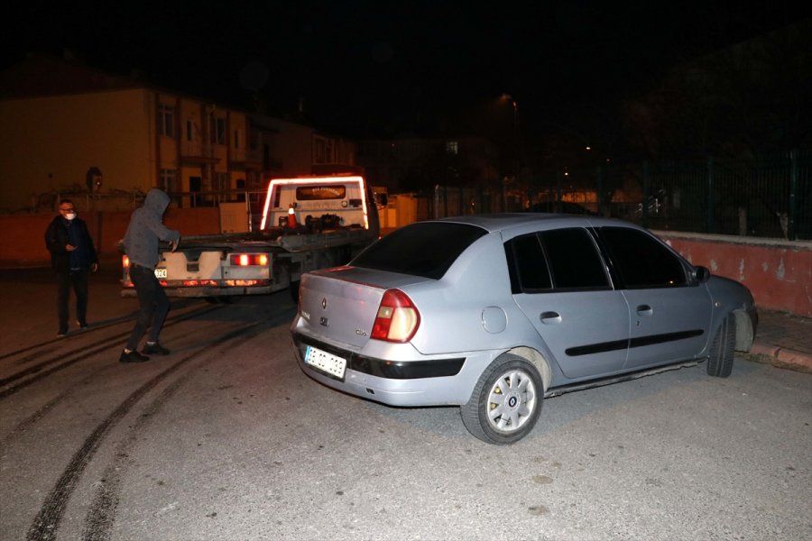 Yangın İçin Gelen Polisi Görünce Kaçan Sürücü Kovalamaca Sonucu Uyuşturucuyla Yakalandı