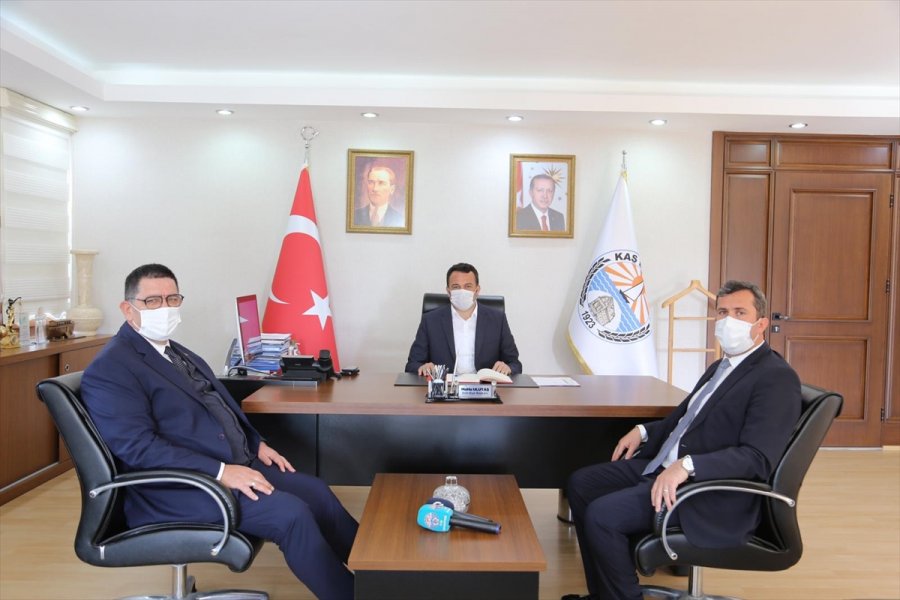 Aesob Başkanı Adlıhan Dere, Kaş Belediye Başkanı Ulutaş'ı Ziyaret Etti