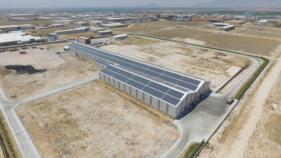 Karaman'da Sanayi Tesisi Çatılara Kurduğu Panellerle Enerji İhtiyacının Yüzde 30'unu Karşılıyor