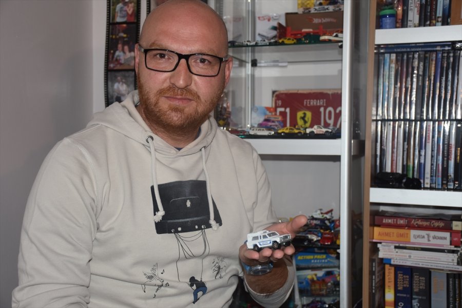 Kaybettiği Oyuncağını 30 Yıl Sonra Bulunca Koleksiyoncu Oldu