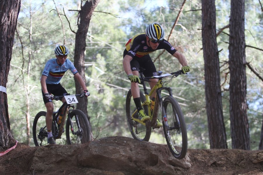 Alanya'da 2021 Uluslararası Dağ Bisikleti Yarışları Başladı