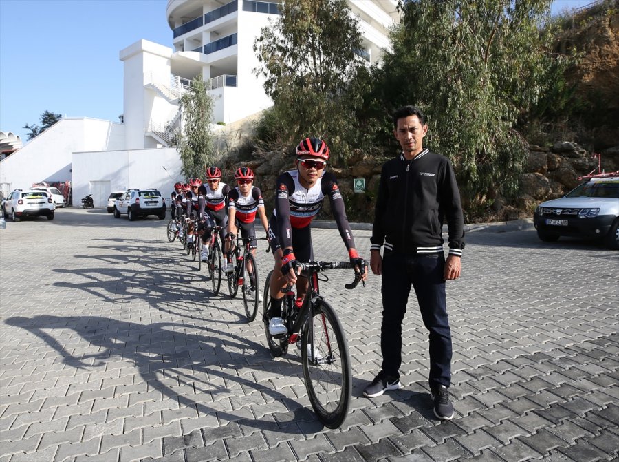 Malezyalı Bisiklet Takımı, Türkiye'de İlk Kez Yarışmanın Heyecanını Yaşıyor