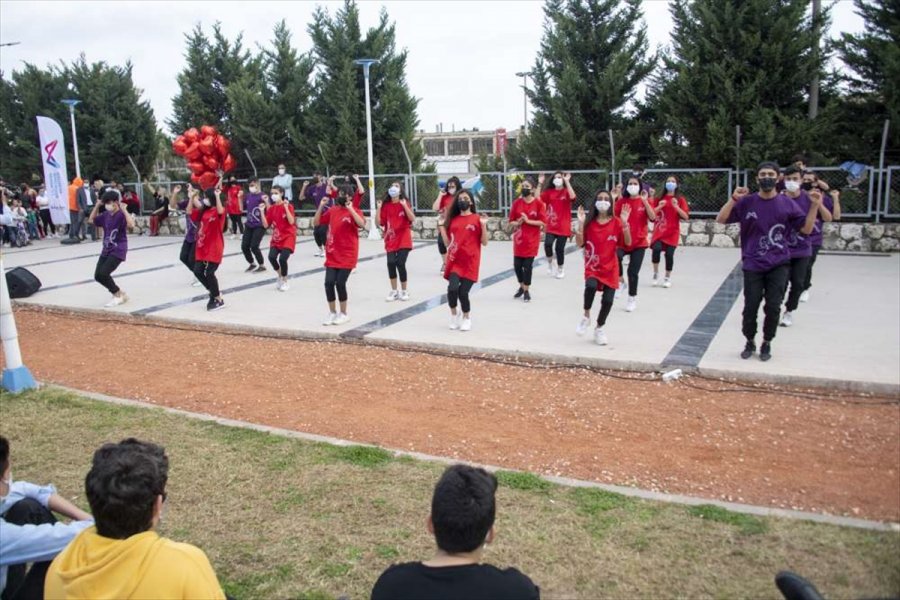 Mersin Sahilinde Sürpriz 14 Şubat Sevgililer Günü Etkinliği