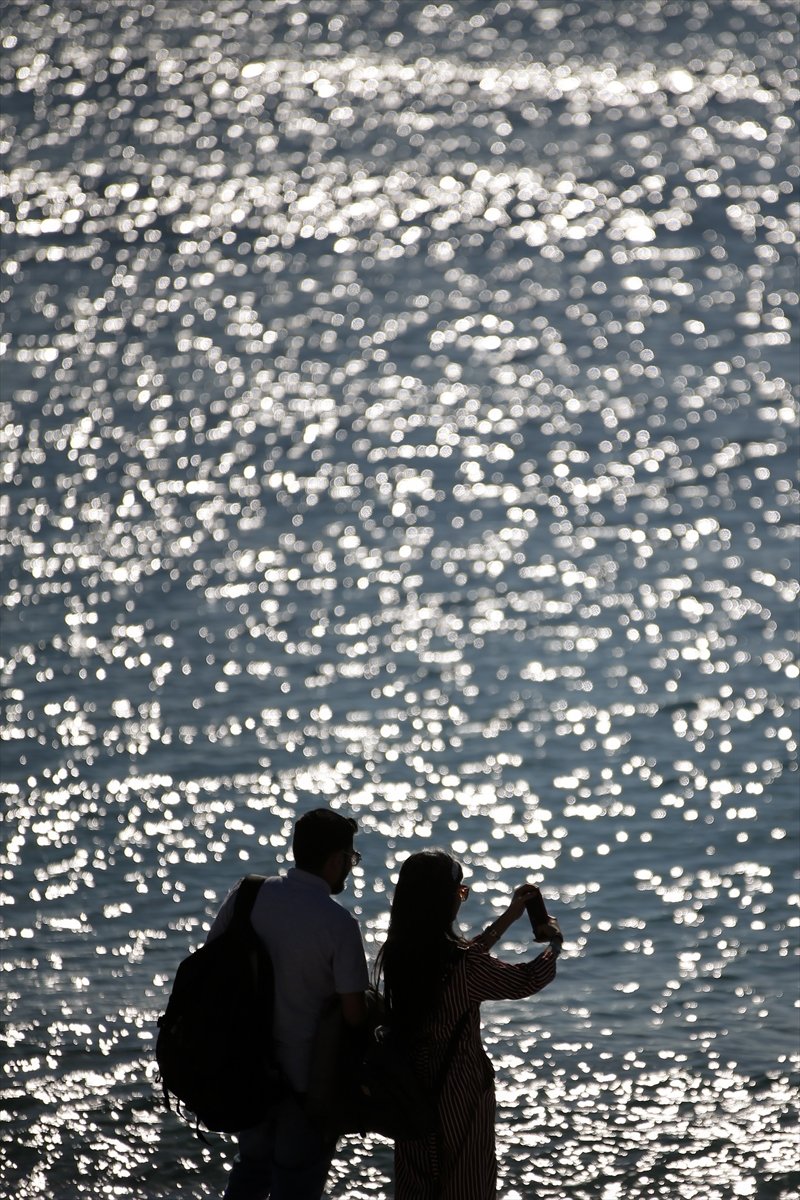 Antalya Ve Muğla Sokağa Çıkma Kısıtlamasıyla Sessizliğe Büründü