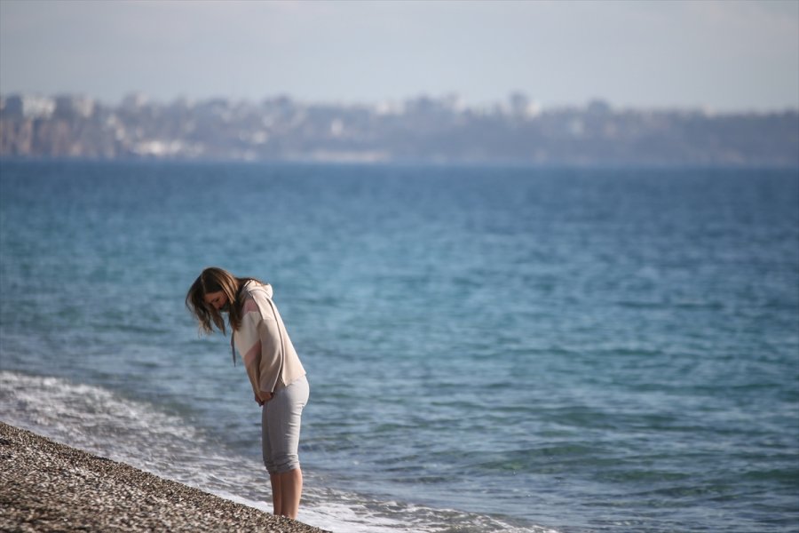 Antalya Ve Muğla Sokağa Çıkma Kısıtlamasıyla Sessizliğe Büründü