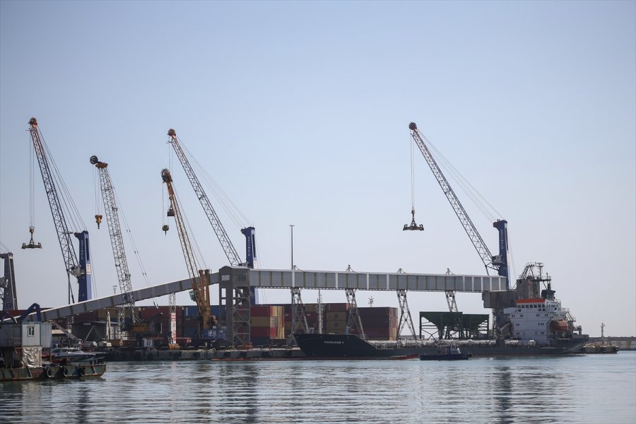 Antalya'da 20 Yılda 442 Lüks Yat Akdeniz Sularına İndirildi