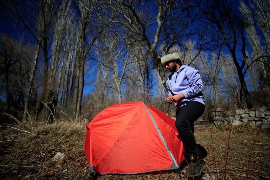 Kafadar Gençler Karavana Dönüştürdükleri Minibüsle Türkiye'yi Dolaşıyor