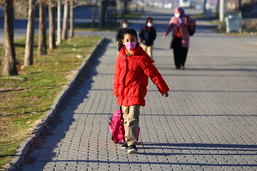 Aksaray'da 182 Köy Okulunda Yüz Yüze Eğitim Başladı