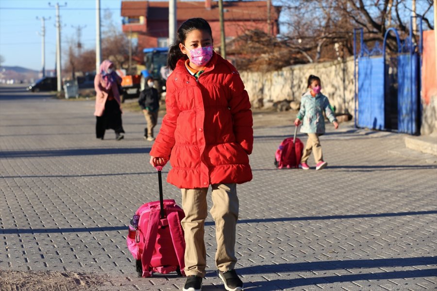 Aksaray'da 182 Köy Okulunda Yüz Yüze Eğitim Başladı