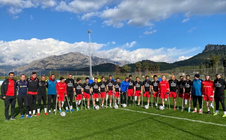Ampute Milli Futbol Takımı, Avrupa Şampiyonası Hazırlıklarına Antalya'da Devam Ediyor