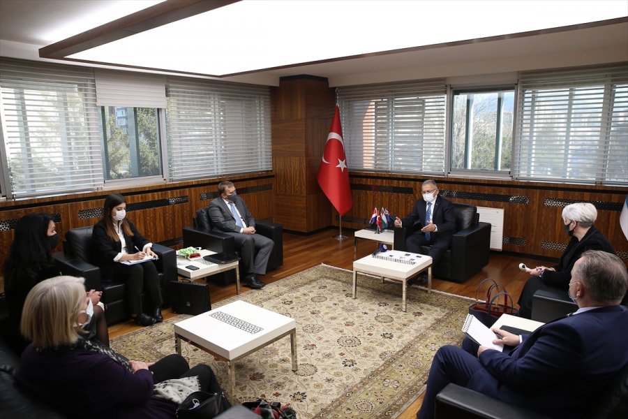 Büyükelçilerden Büyükkılıç'a Ziyaret