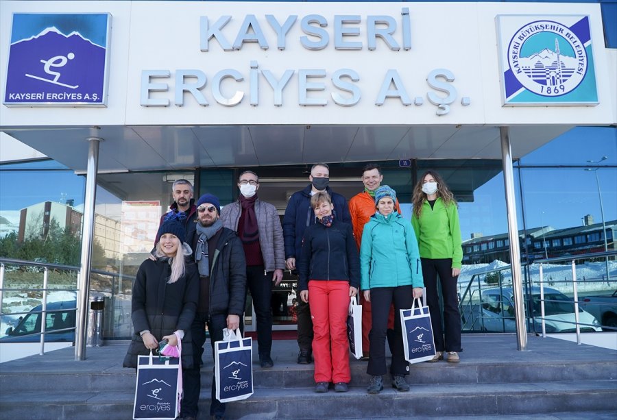 Erciyes Kayak Merkezi 8 Ülkeden Gelen Gazeteci, Blogger Ve Televizyonculara Tanıtıldı