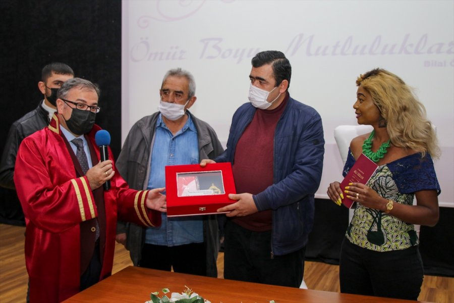 Kongolu Kaumbalynı, Kayseri'ye Gelin Geldi